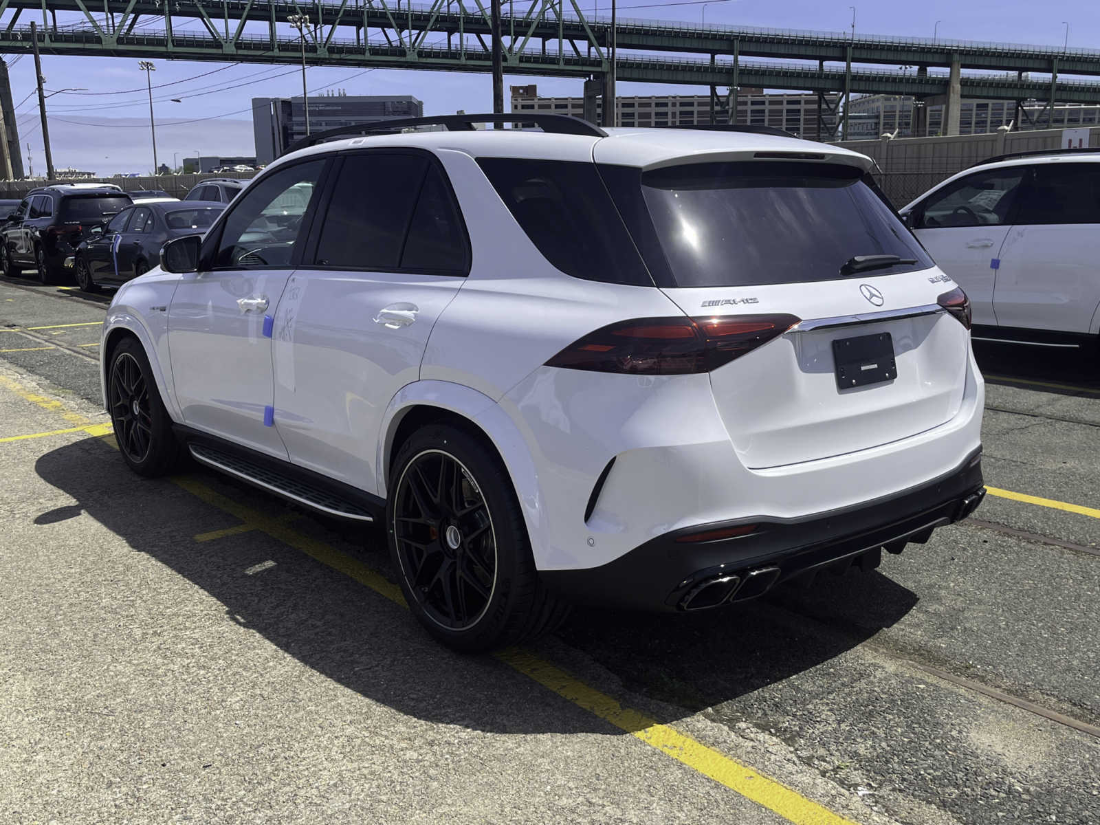 new 2024 Mercedes-Benz AMG GLE 63 car