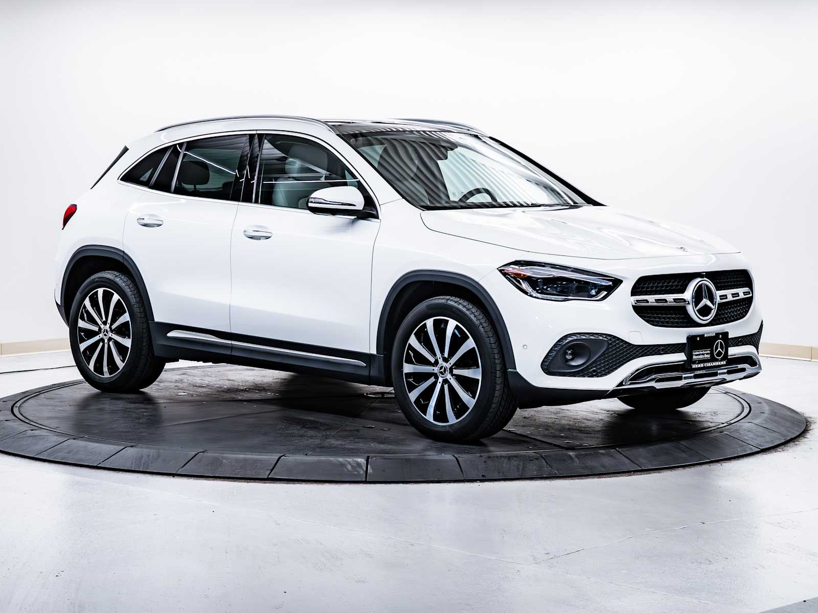used 2022 Mercedes-Benz GLA 250 car, priced at $31,998