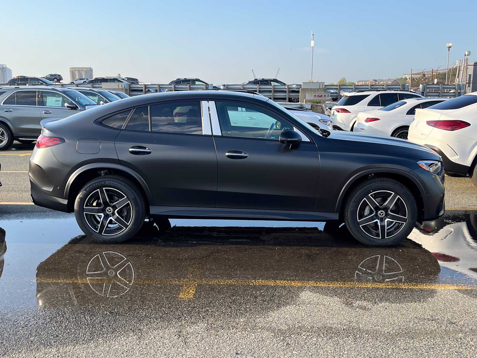 new 2025 Mercedes-Benz GLC 300 car