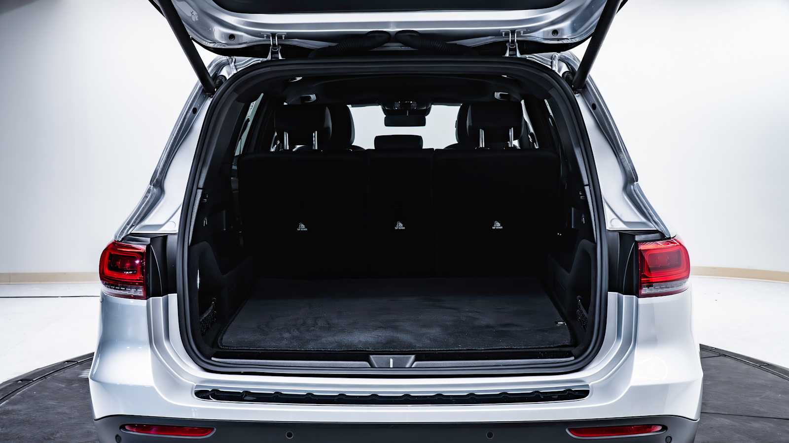 used 2022 Mercedes-Benz GLB 250 car, priced at $34,798