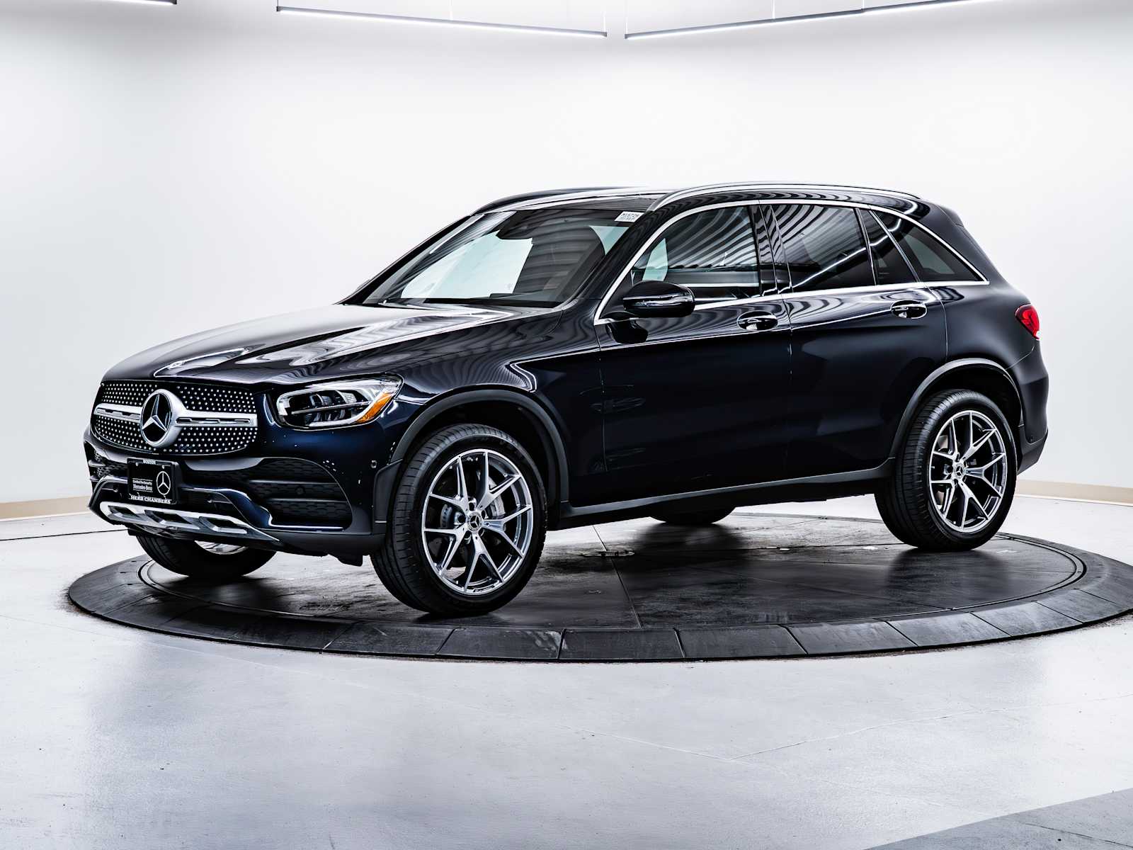used 2022 Mercedes-Benz GLC 300 car, priced at $35,998