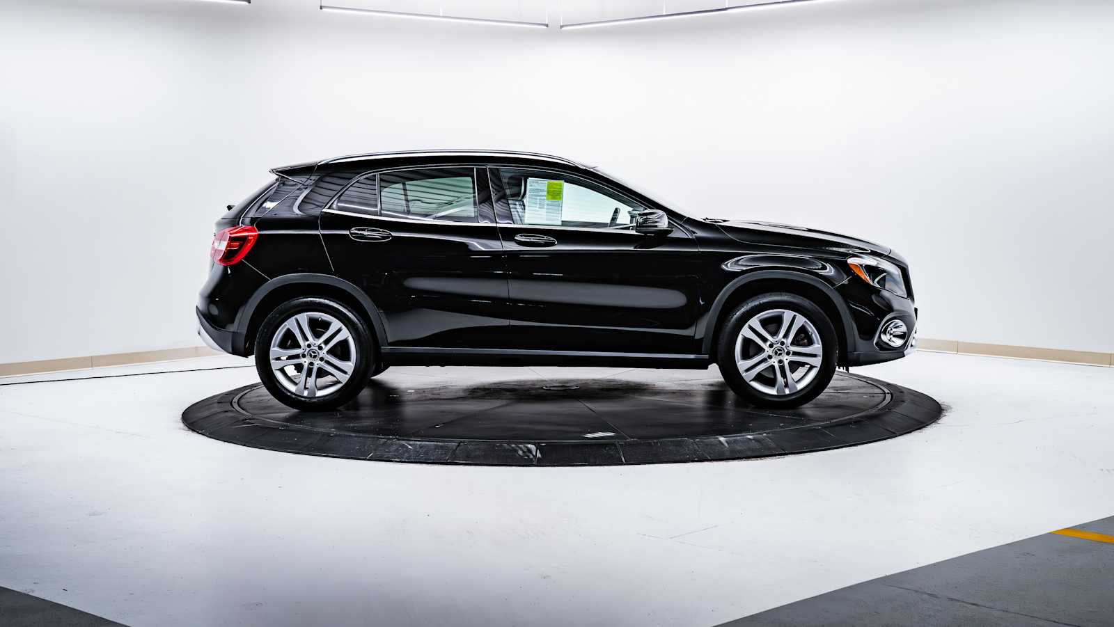 used 2018 Mercedes-Benz GLA 250 car, priced at $17,398