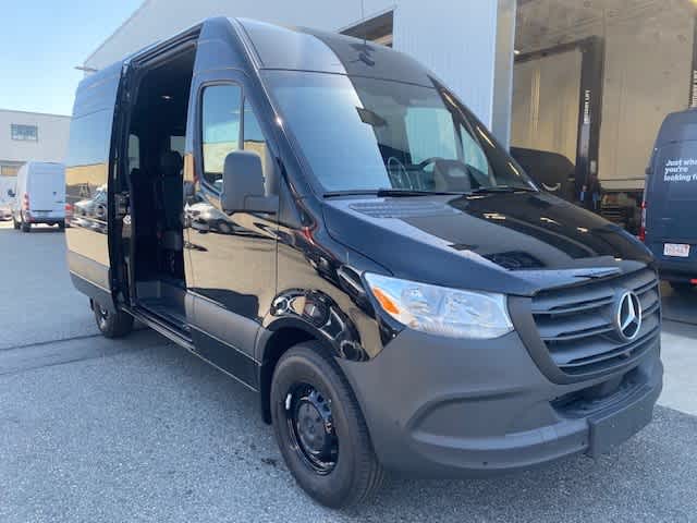 new 2025 Mercedes-Benz Sprinter car