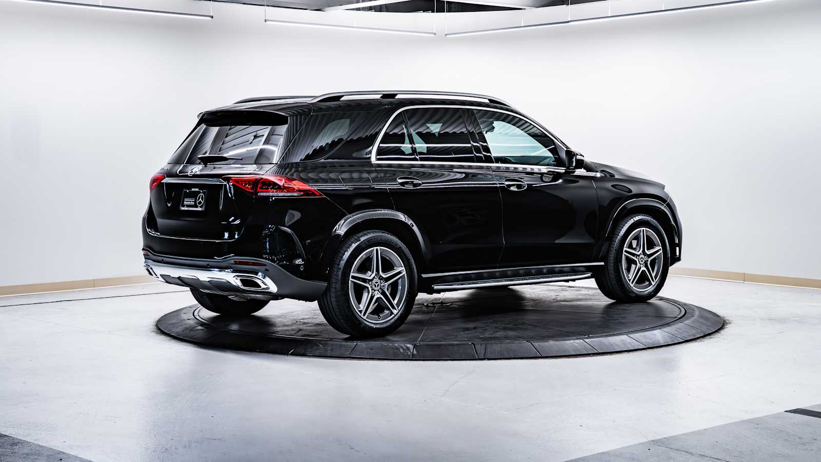 used 2022 Mercedes-Benz GLE 350 car, priced at $49,798