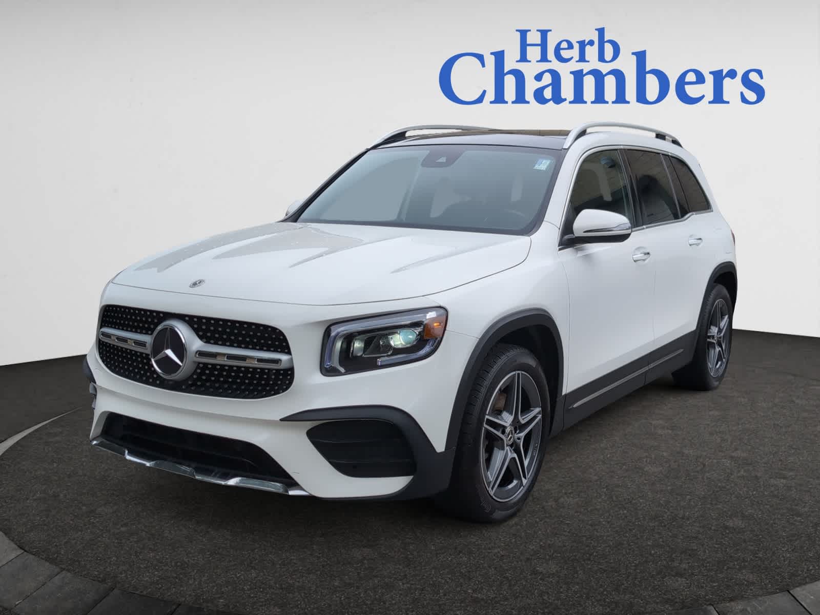 used 2022 Mercedes-Benz GLB 250 car, priced at $31,488