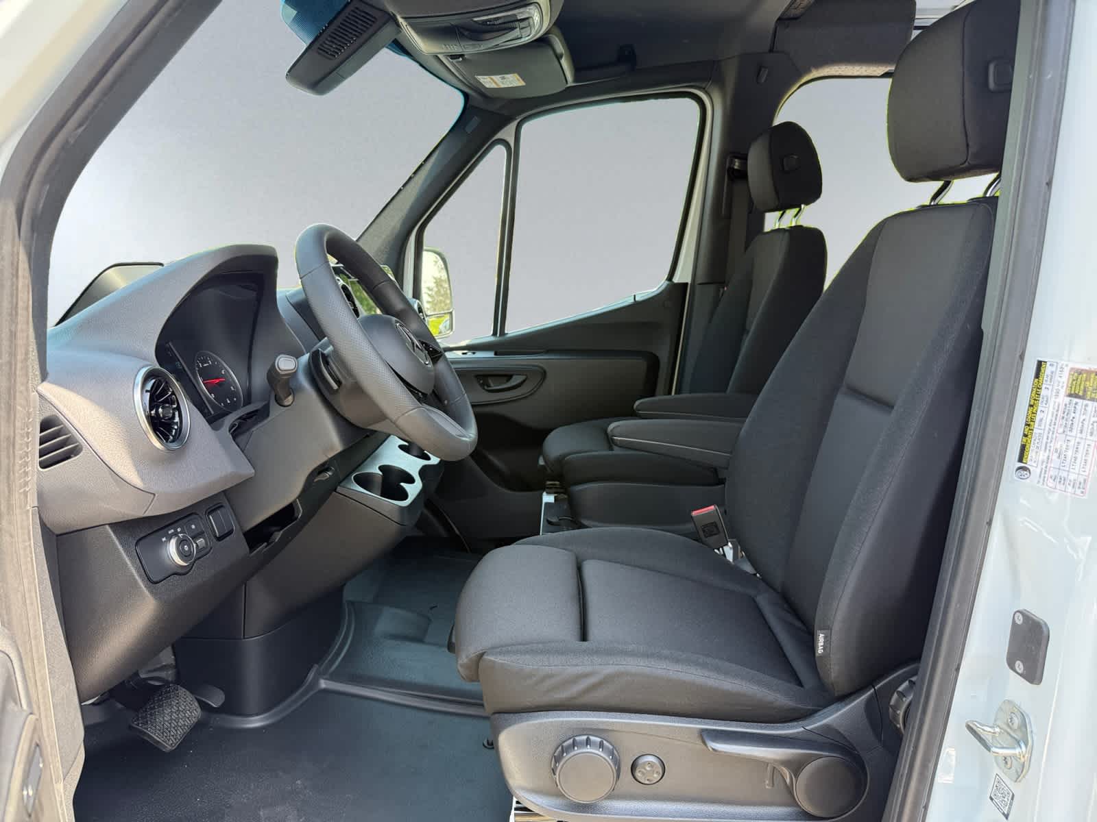 new 2025 Mercedes-Benz Sprinter 2500 car