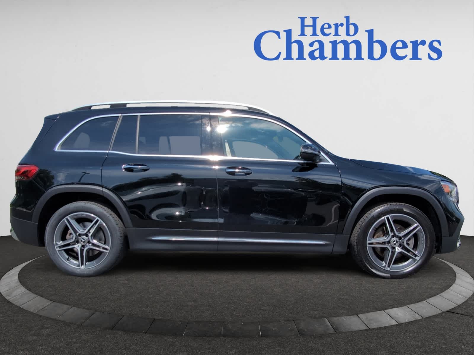 used 2022 Mercedes-Benz GLB 250 car, priced at $30,988