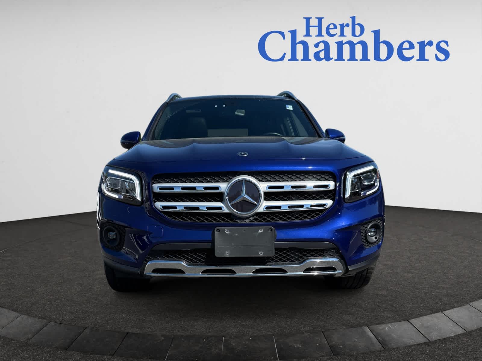 used 2021 Mercedes-Benz GLB 250 car, priced at $31,998