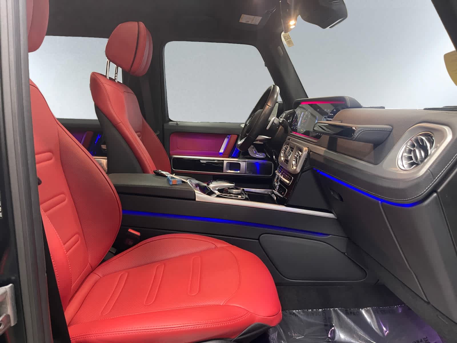 used 2022 Mercedes-Benz G 550 car, priced at $139,998