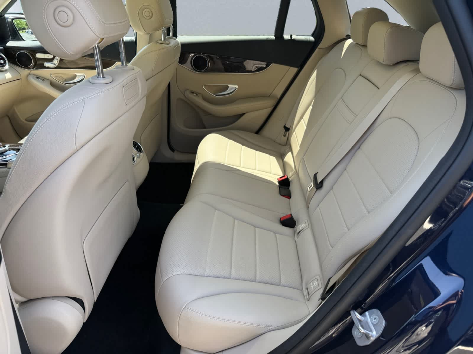 used 2019 Mercedes-Benz GLC 300 car, priced at $26,998