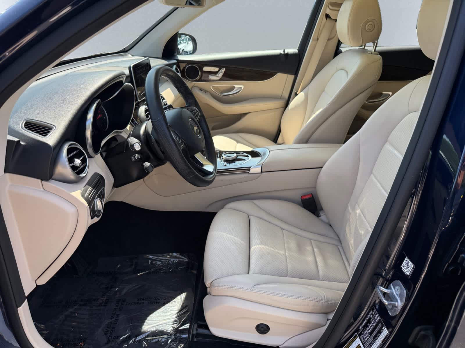 used 2019 Mercedes-Benz GLC 300 car, priced at $26,998