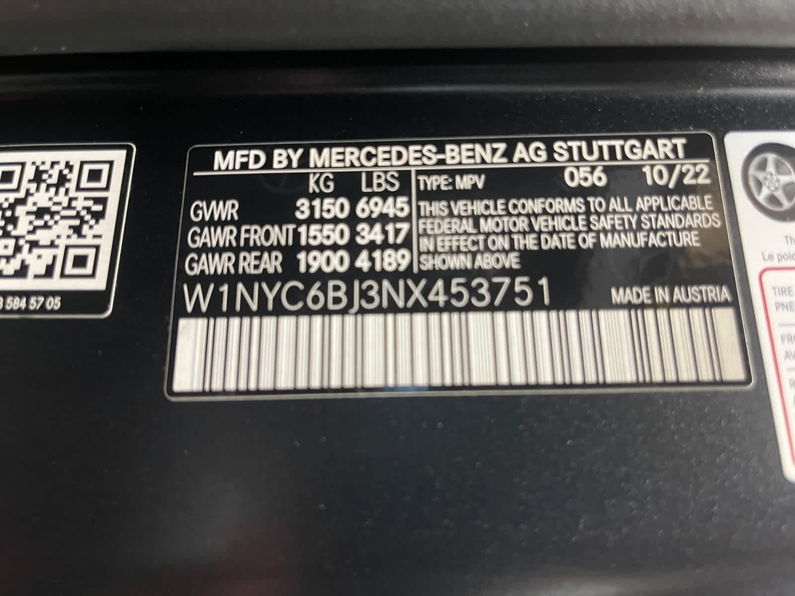 used 2022 Mercedes-Benz G 550 car, priced at $139,998
