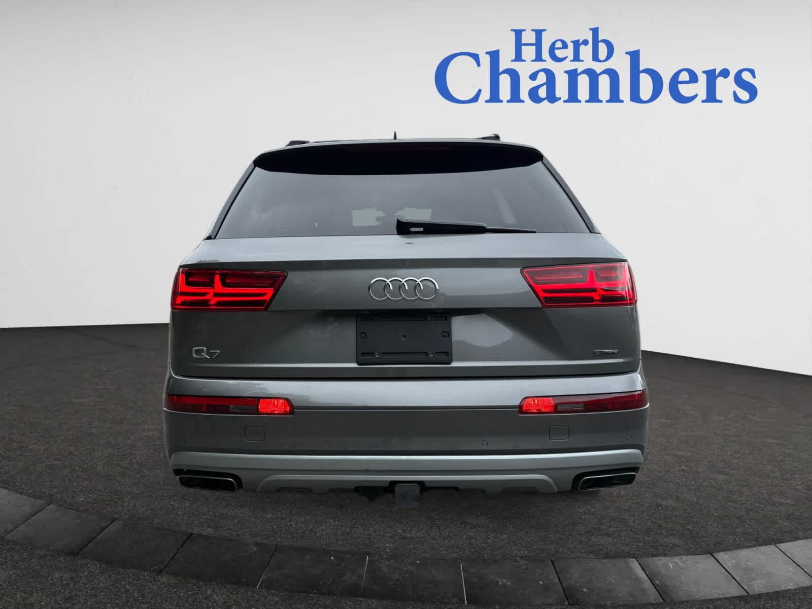 used 2018 Audi Q7 car, priced at $21,488