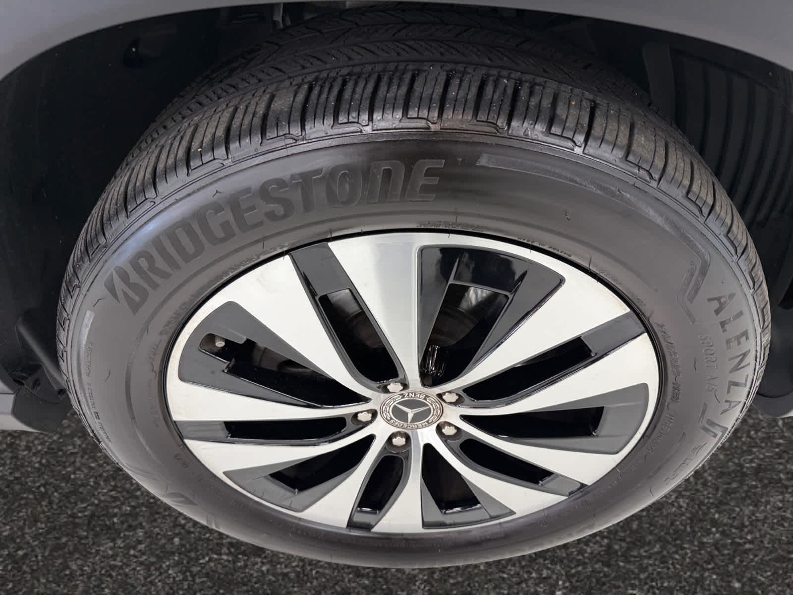 used 2024 Mercedes-Benz GLE 350 car, priced at $59,498