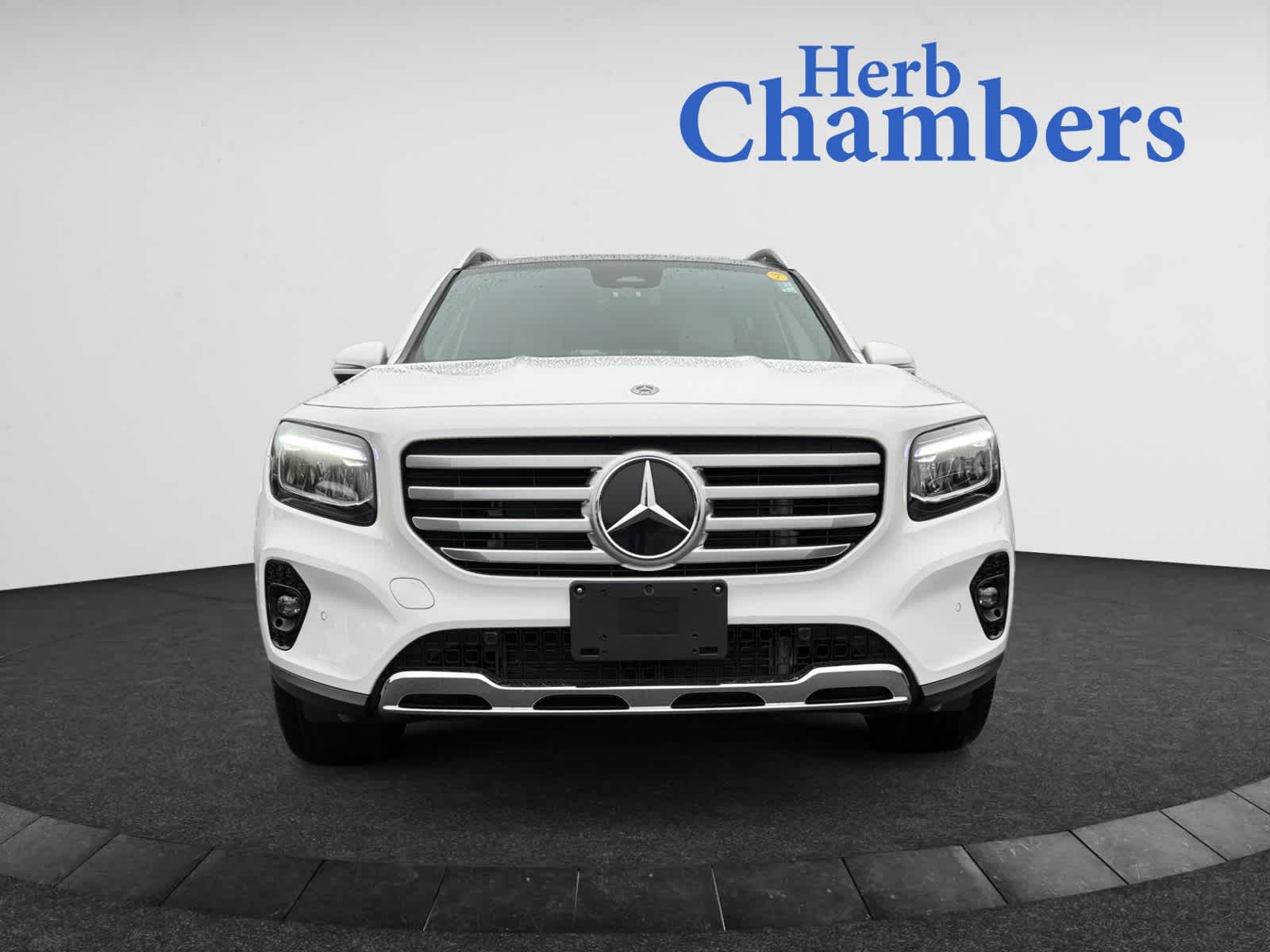 used 2025 Mercedes-Benz GLB 250 car, priced at $44,998