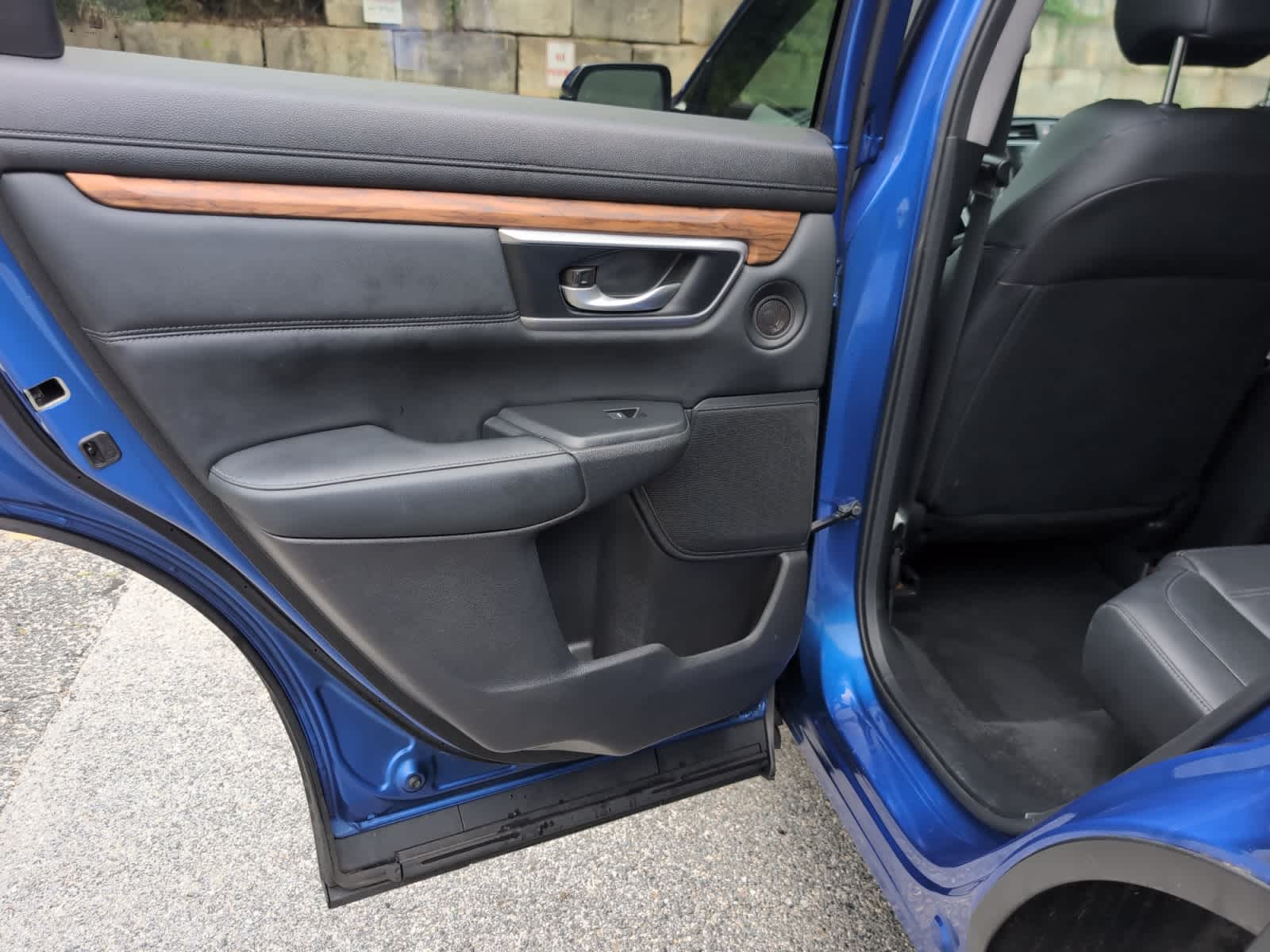 used 2020 Honda CR-V car, priced at $22,998
