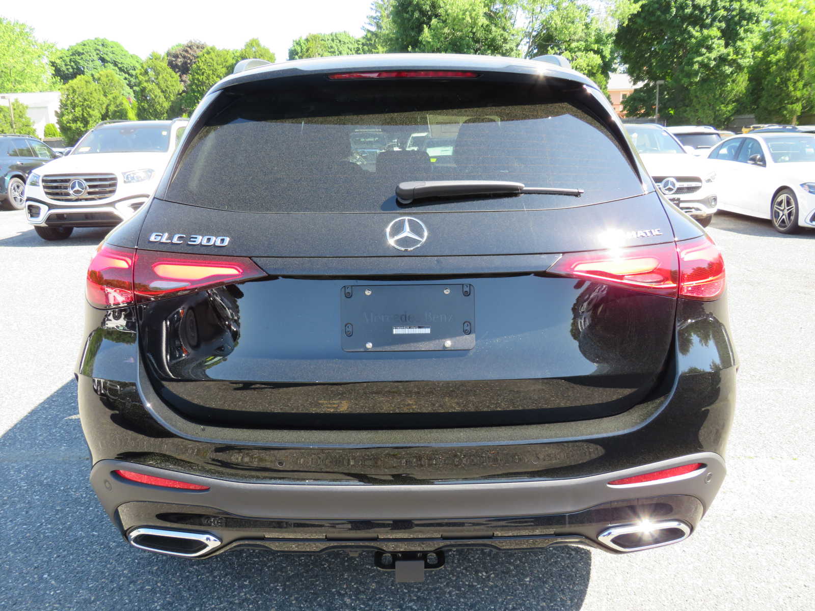 new 2024 Mercedes-Benz GLC 300 car