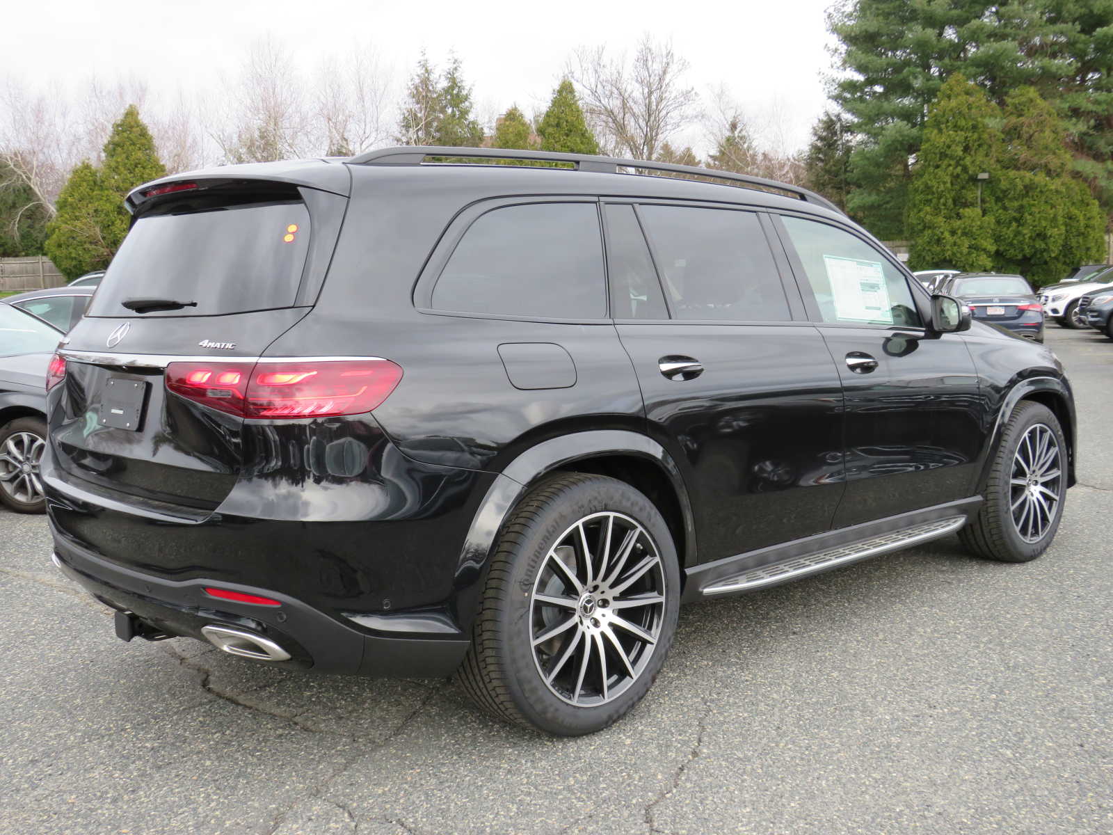 new 2024 Mercedes-Benz GLS 580 car