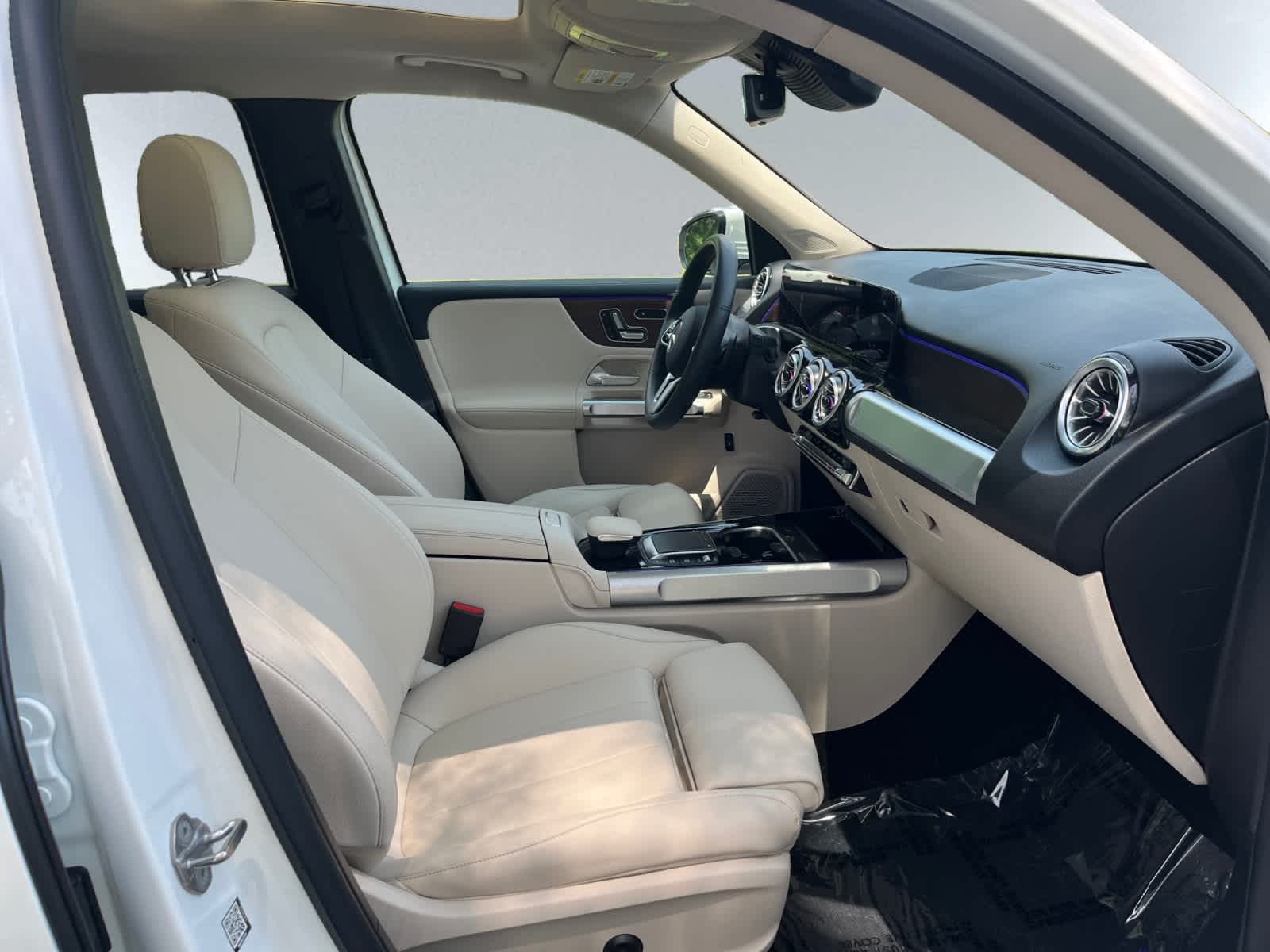 used 2022 Mercedes-Benz GLB 250 car, priced at $32,488