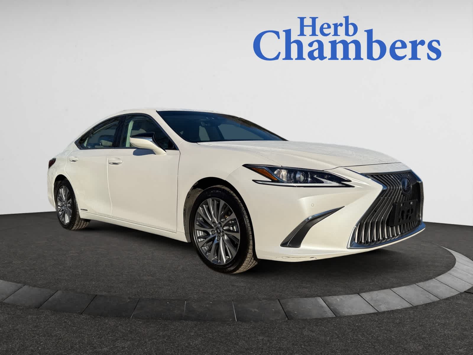 used 2021 Lexus ES 300h car, priced at $32,998