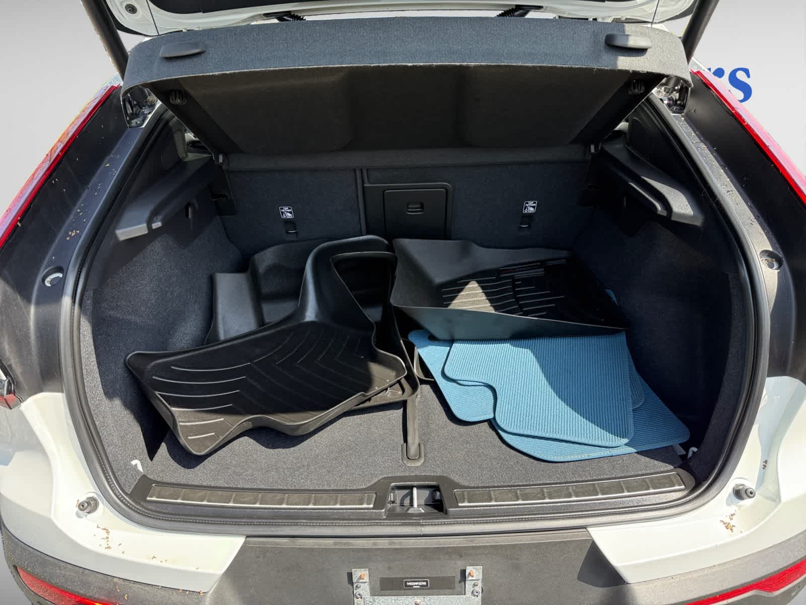 used 2023 Volvo C40 Recharge Pure Electric car, priced at $30,988