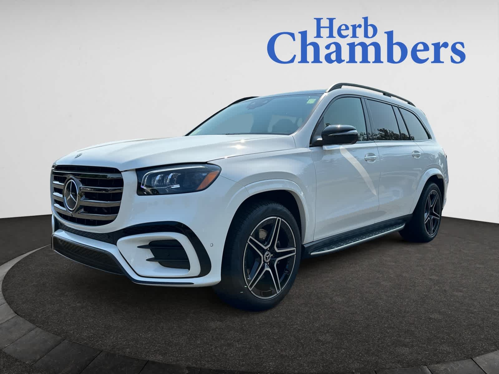 new 2025 Mercedes-Benz GLS 450 car