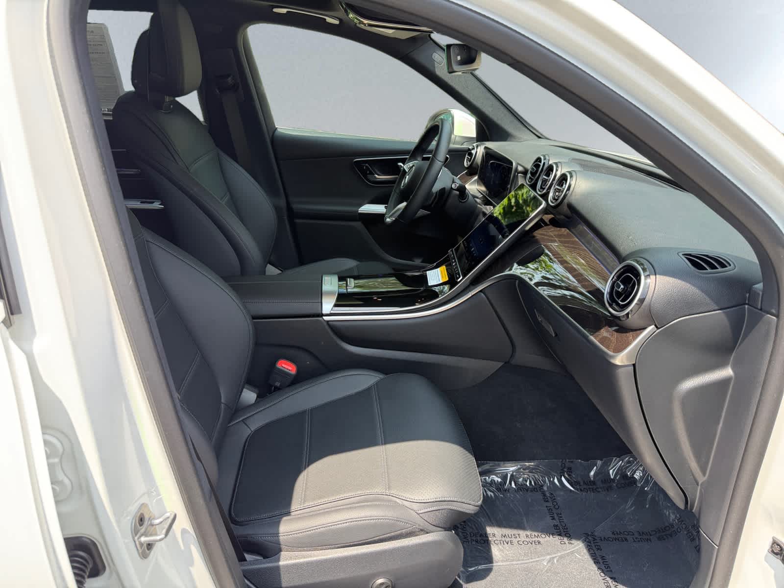 used 2025 Mercedes-Benz GLC 300 car, priced at $49,998