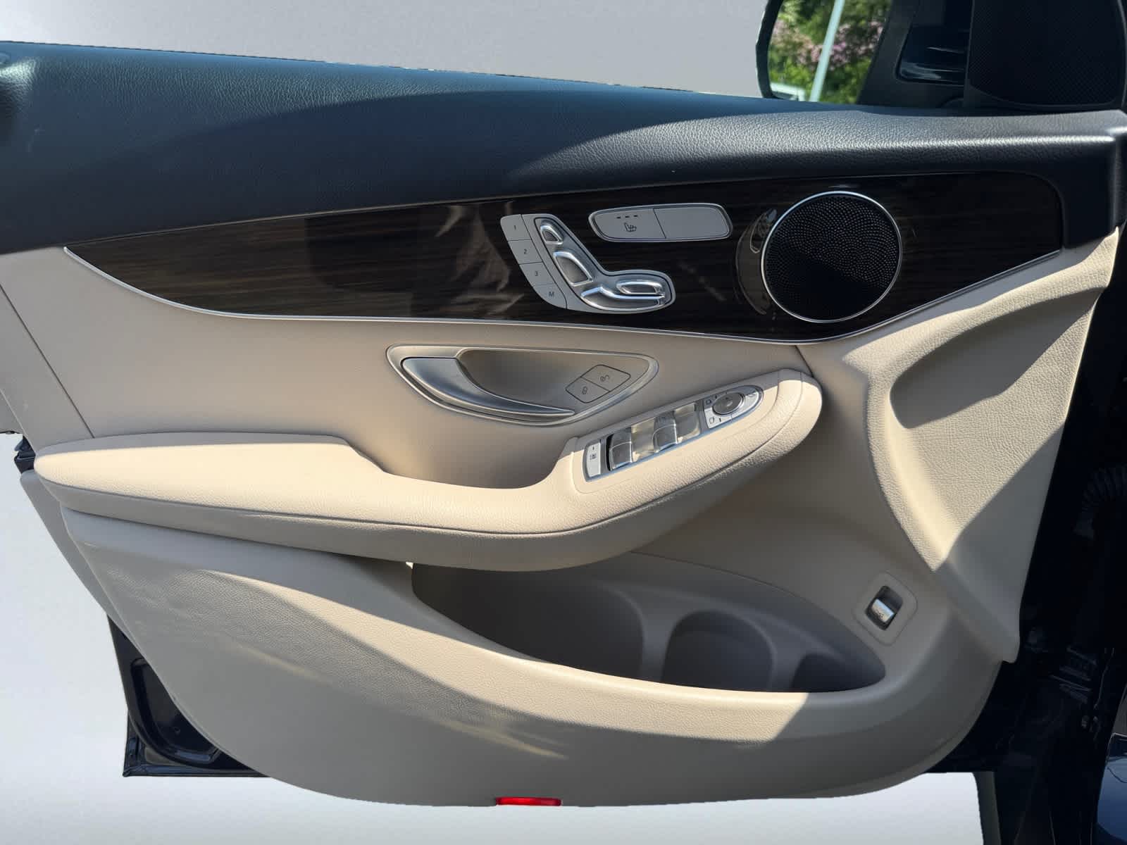 used 2019 Mercedes-Benz GLC 300 car, priced at $26,998