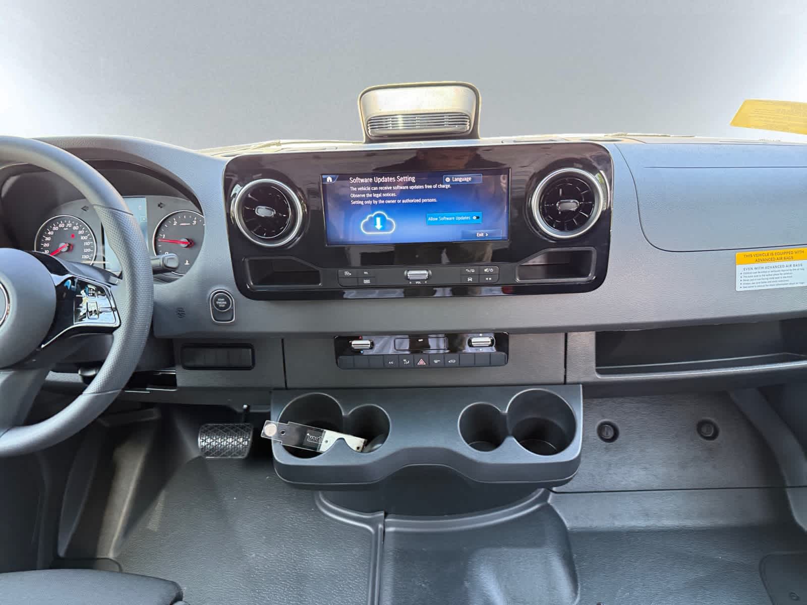 new 2025 Mercedes-Benz Sprinter 2500 car