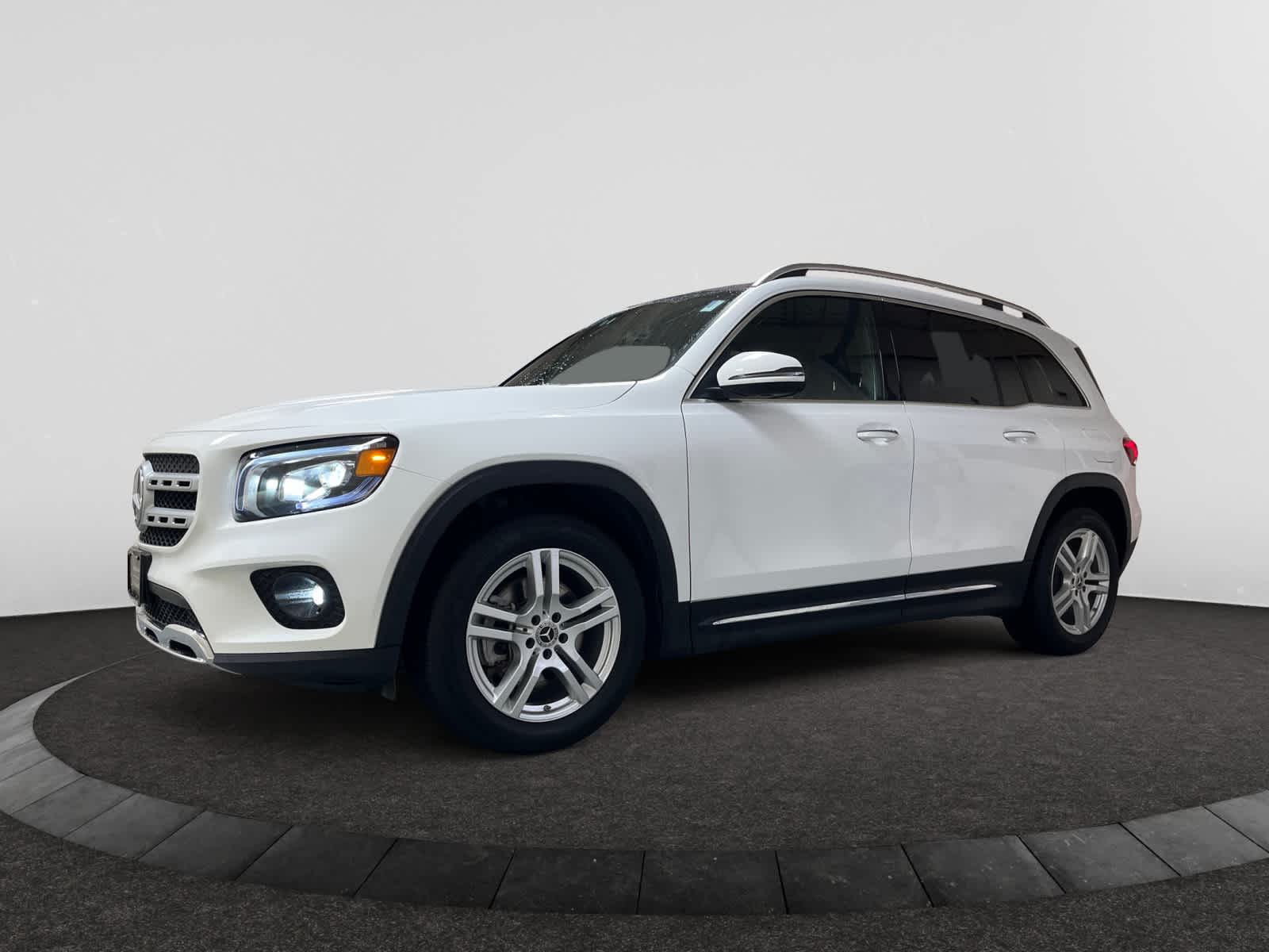 used 2020 Mercedes-Benz GLB 250 car, priced at $29,498