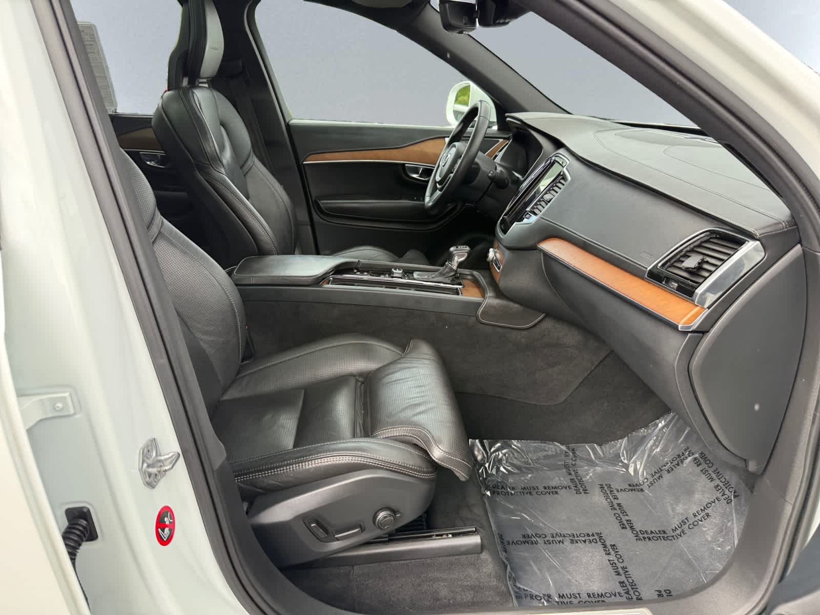 used 2017 Volvo XC90 car, priced at $21,488