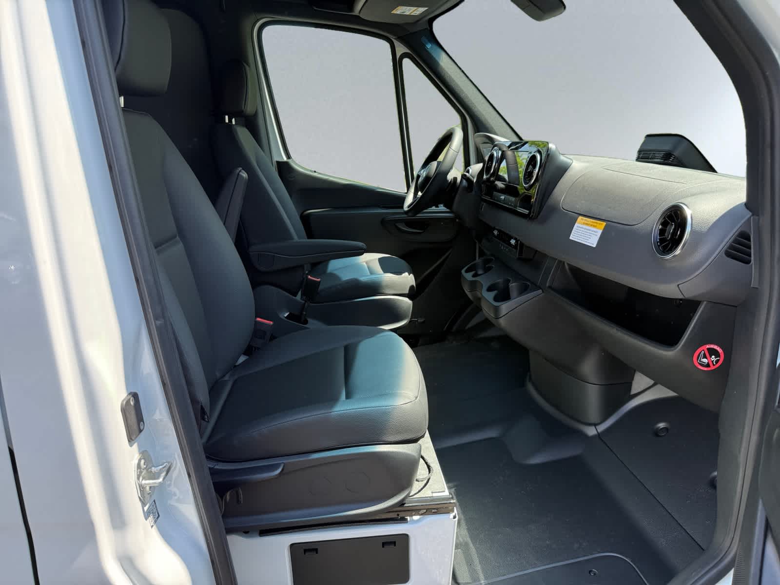 new 2025 Mercedes-Benz Sprinter car