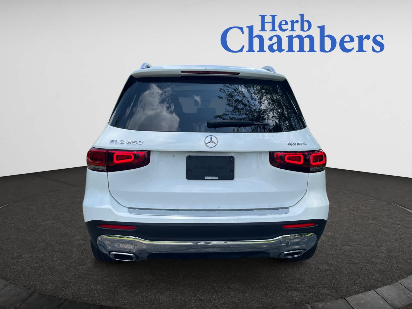 used 2022 Mercedes-Benz GLB 250 car, priced at $32,488