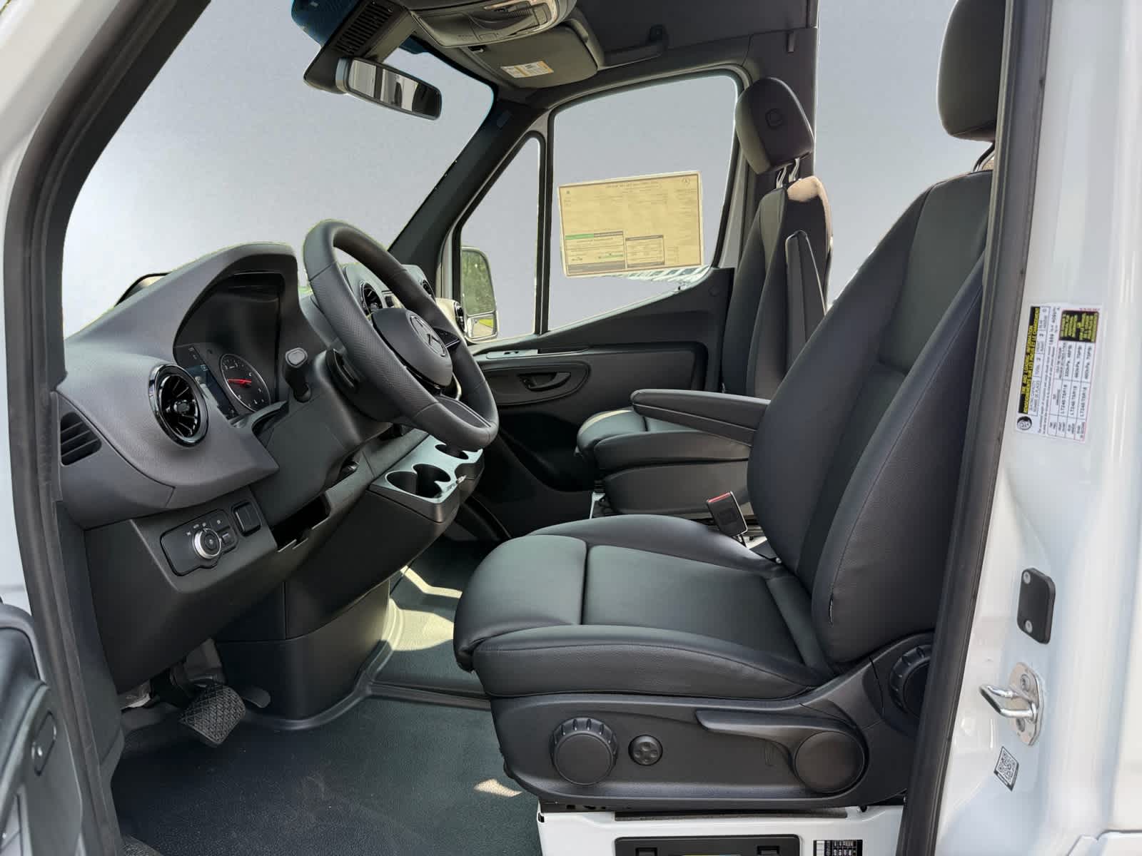 new 2025 Mercedes-Benz Sprinter 2500 car