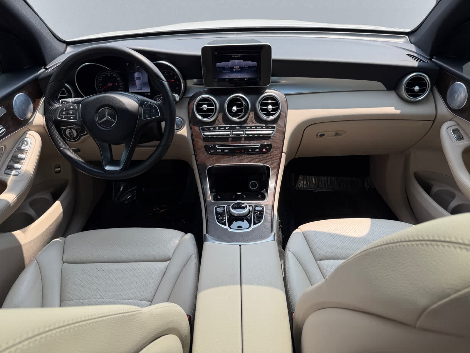 used 2018 Mercedes-Benz GLC 300 car, priced at $19,488