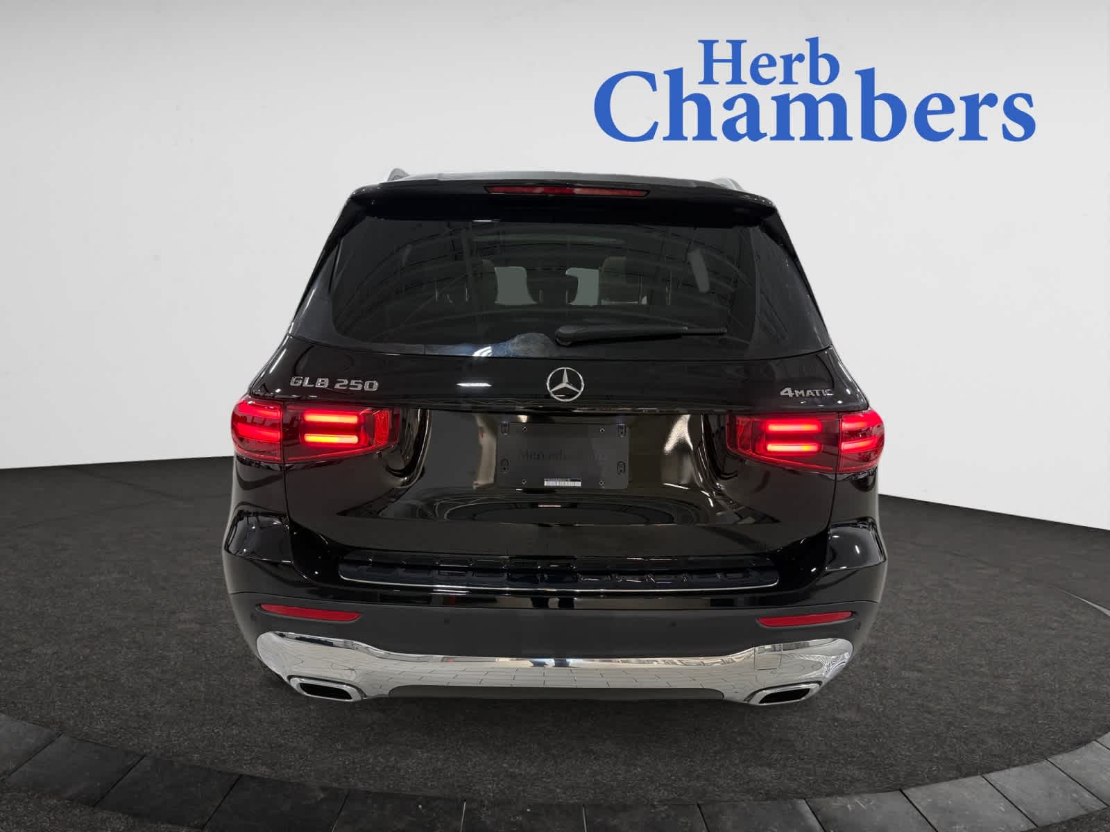 used 2024 Mercedes-Benz GLB 250 car, priced at $42,998