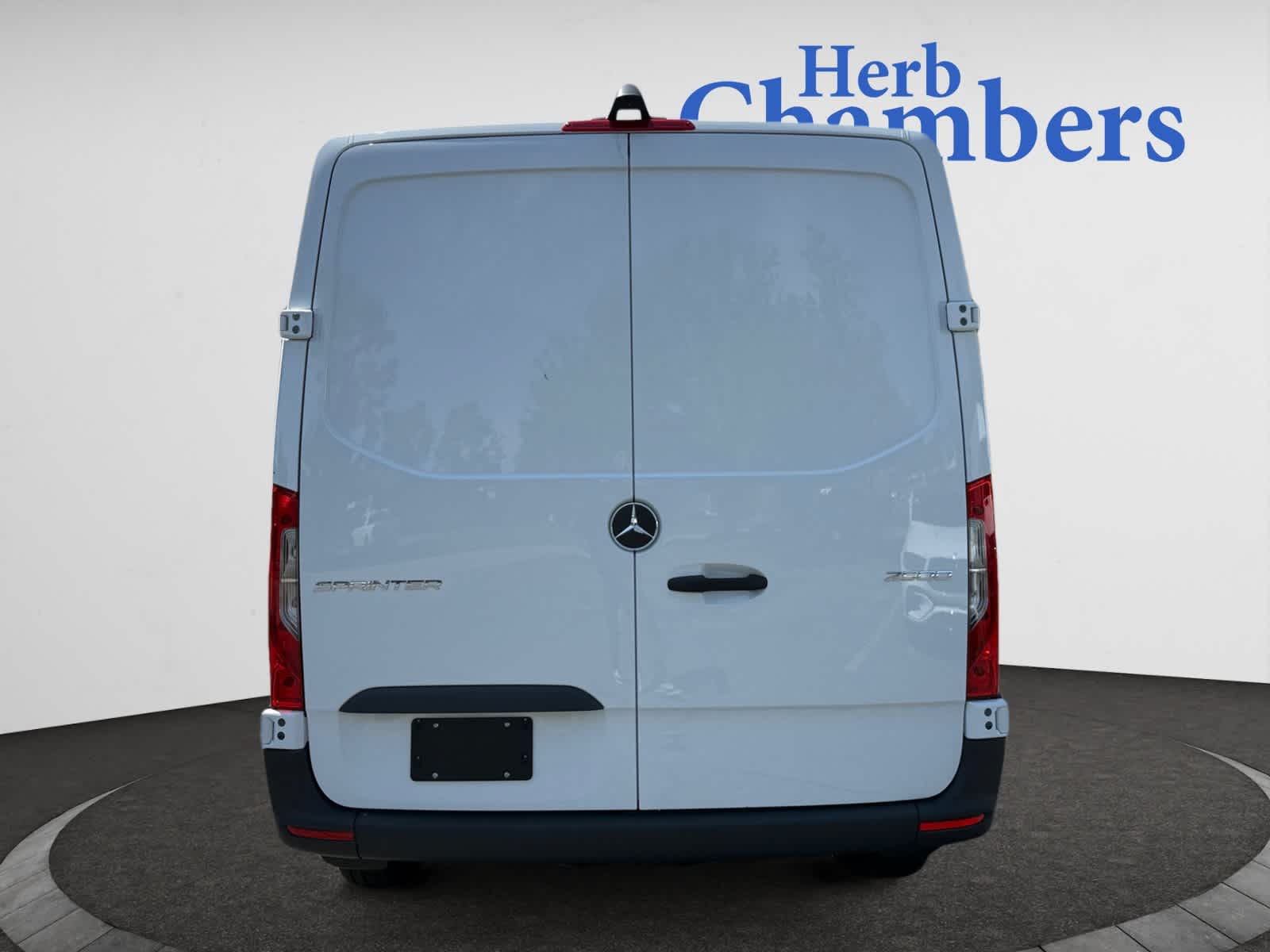 new 2025 Mercedes-Benz Sprinter car