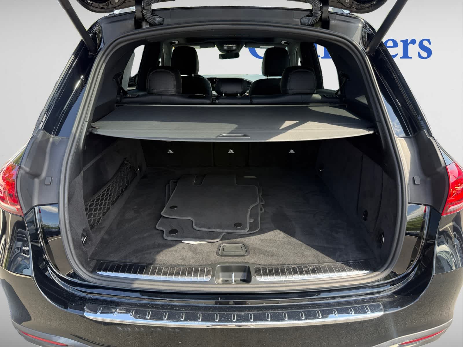 used 2022 Mercedes-Benz GLE 450 car, priced at $53,998