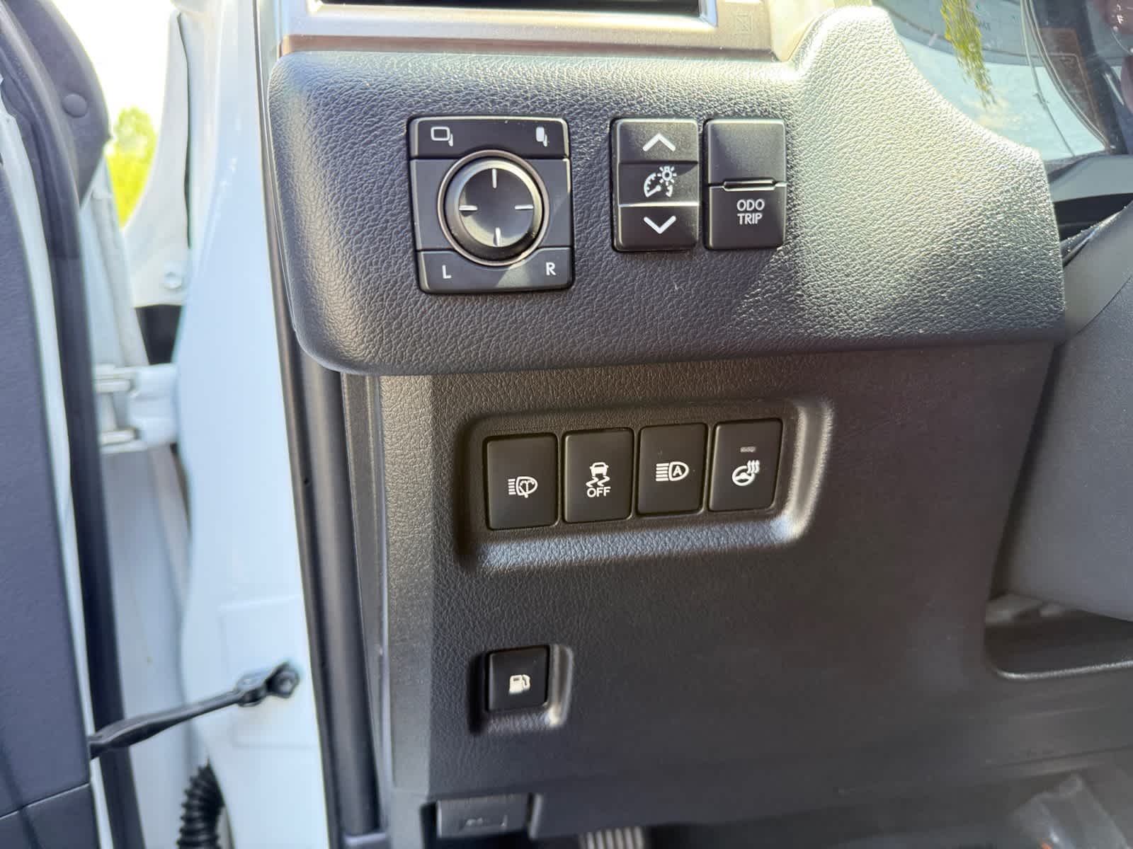 used 2023 Lexus GX 460 car, priced at $48,988