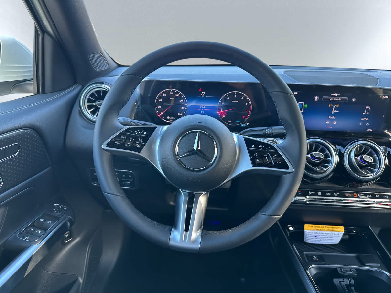 new 2025 Mercedes-Benz GLB 250 car