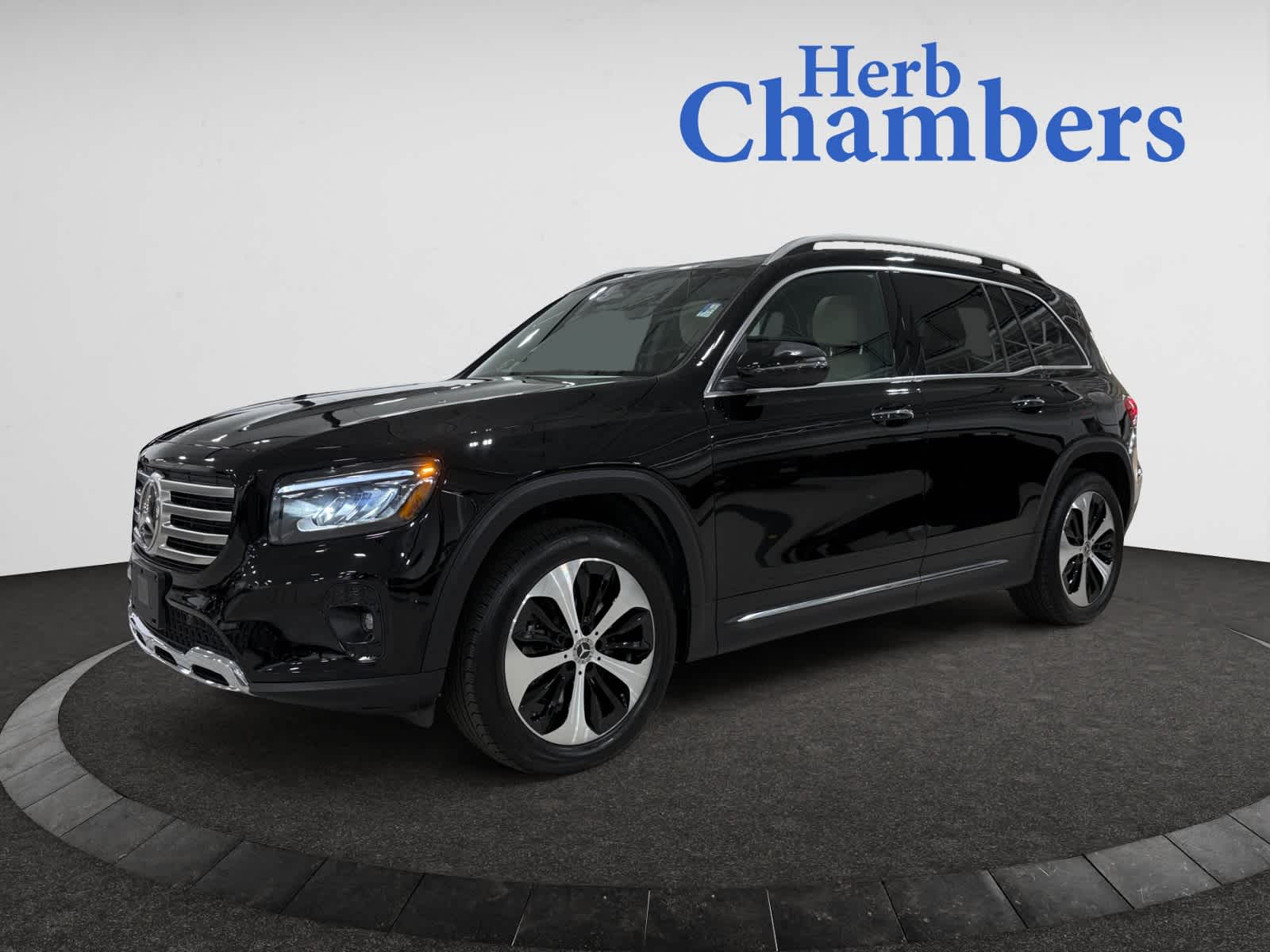 used 2024 Mercedes-Benz GLB 250 car, priced at $42,998