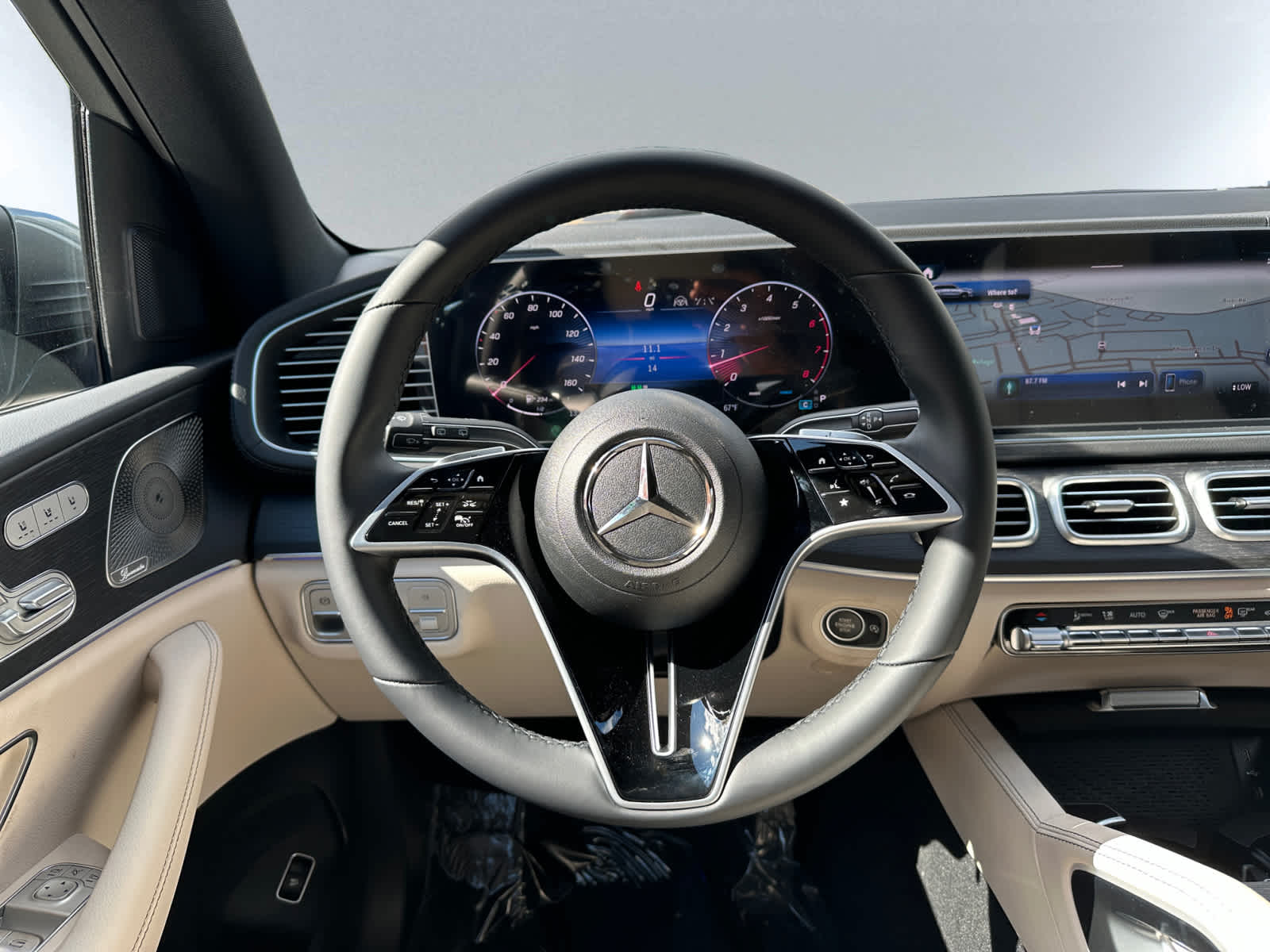 new 2025 Mercedes-Benz GLS 450 car