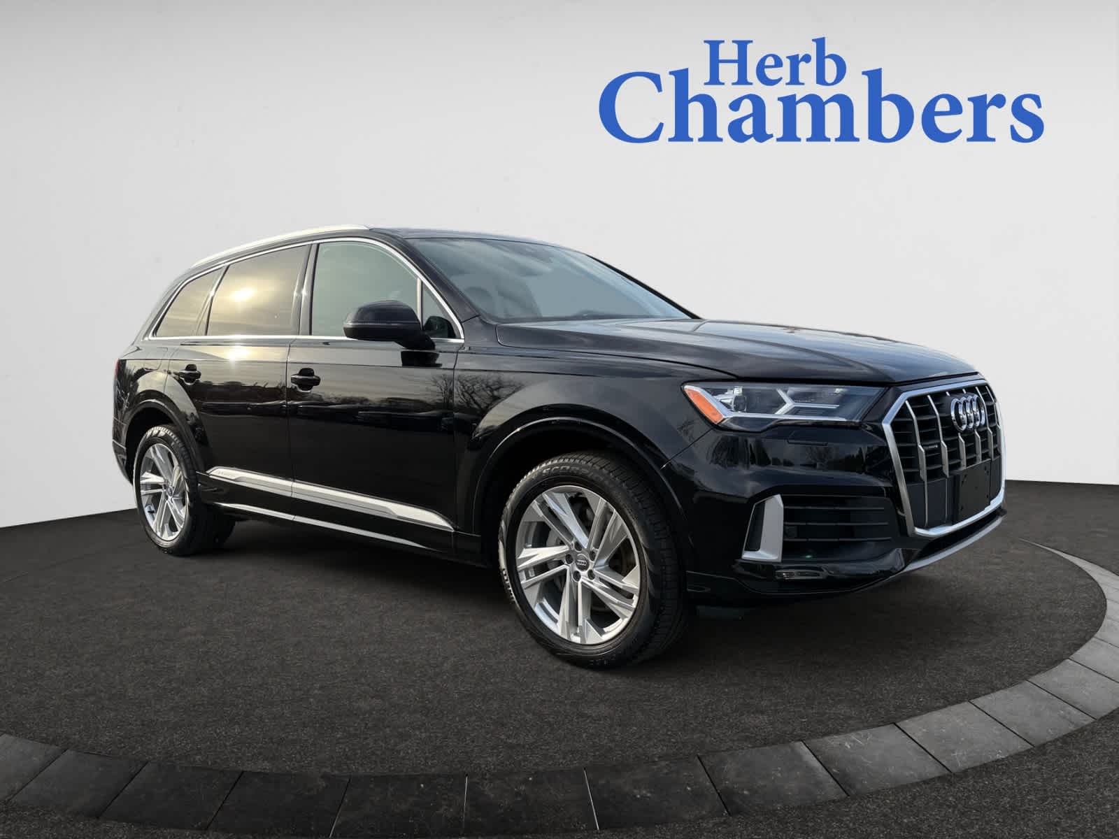 used 2020 Audi Q7 car, priced at $31,998