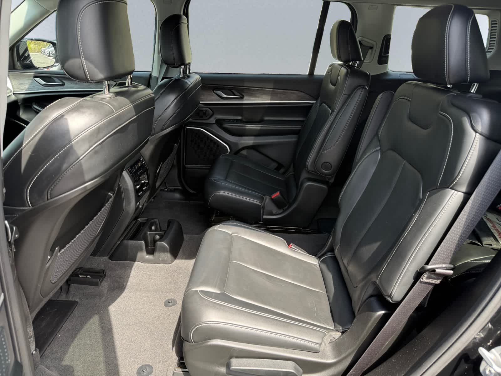 used 2021 Jeep Grand Cherokee L car, priced at $29,788