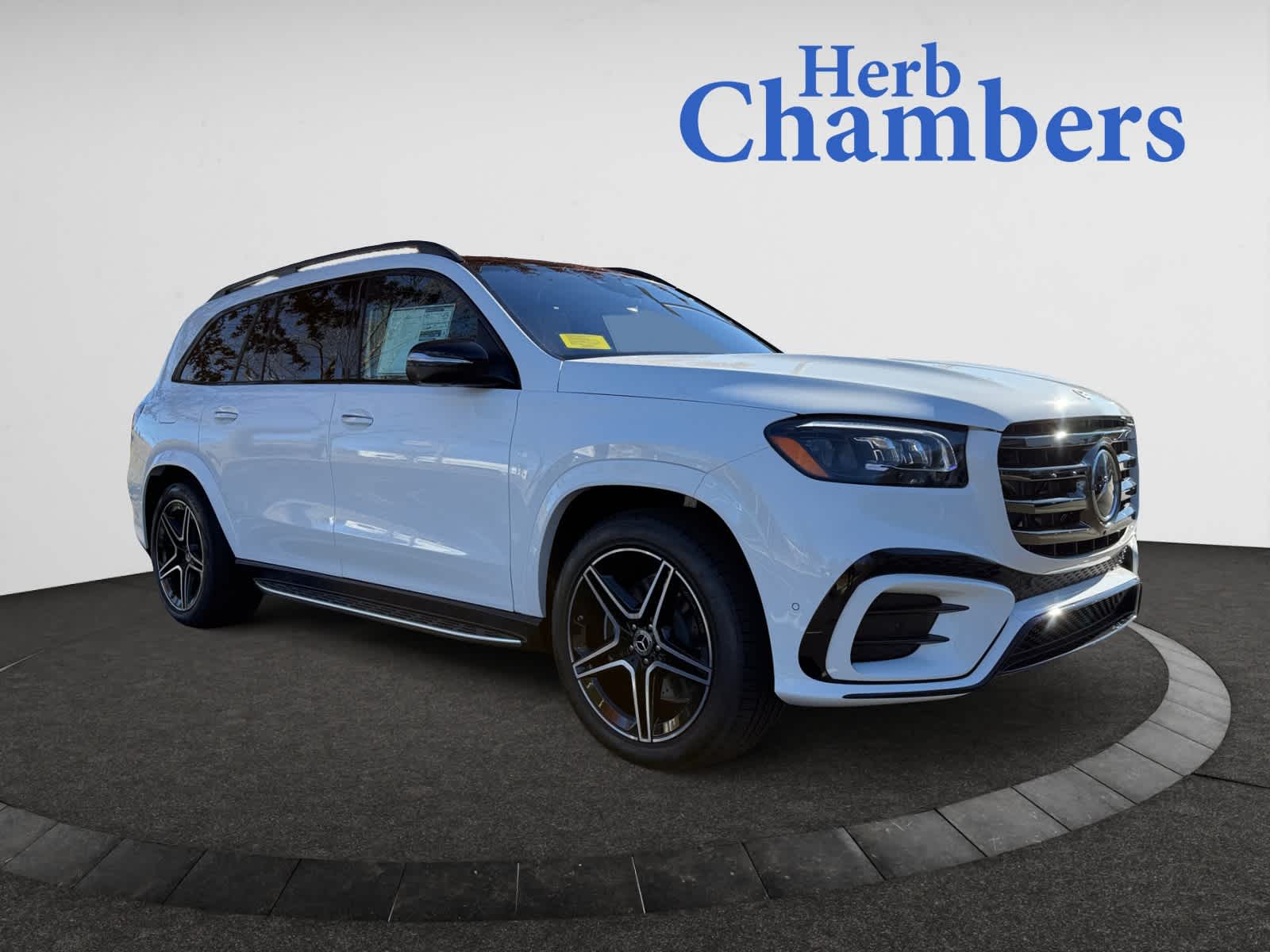 new 2025 Mercedes-Benz GLS 450 car