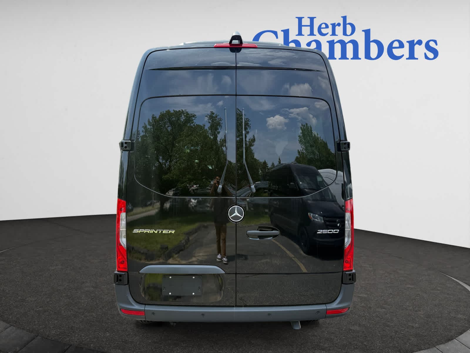 new 2025 Mercedes-Benz Sprinter 2500 car