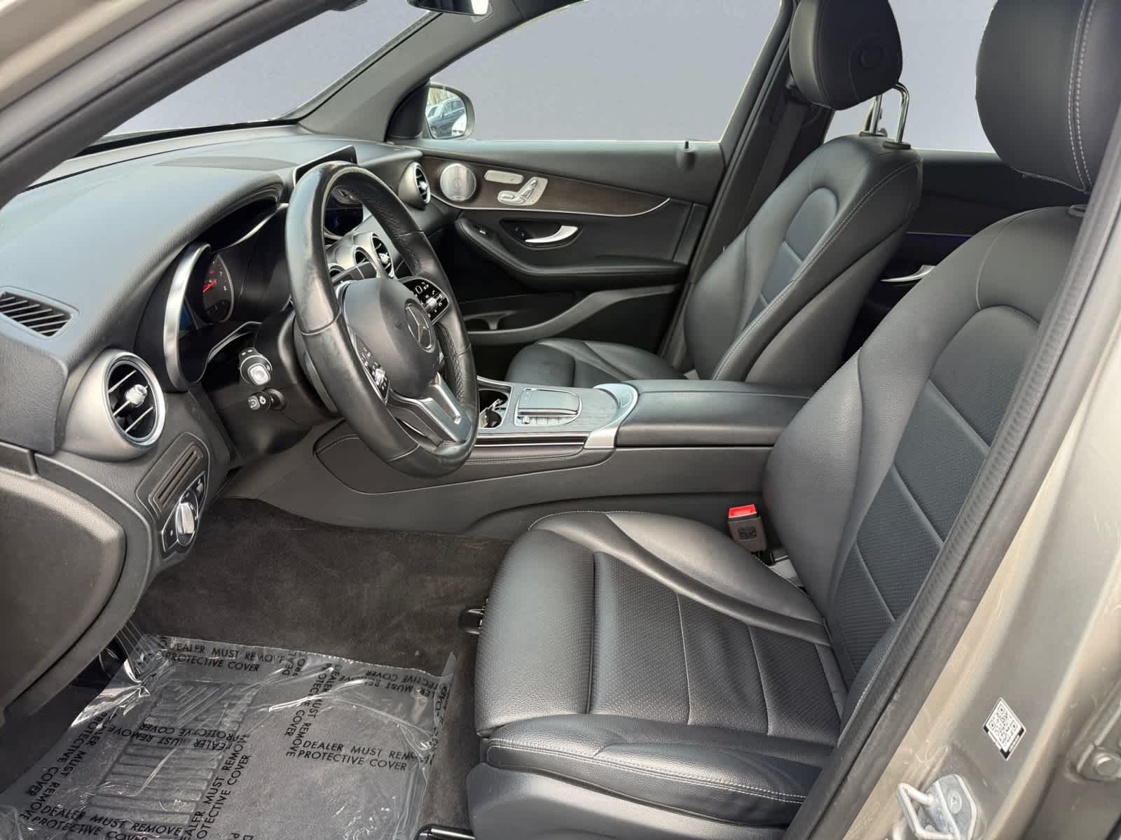 used 2020 Mercedes-Benz GLC 300 car, priced at $27,988