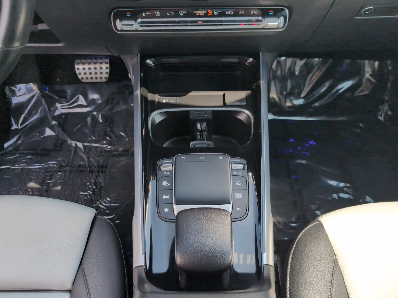 used 2022 Mercedes-Benz GLB 250 car, priced at $30,988