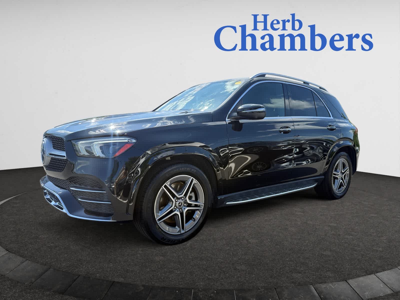 used 2022 Mercedes-Benz GLE 450 car, priced at $53,998