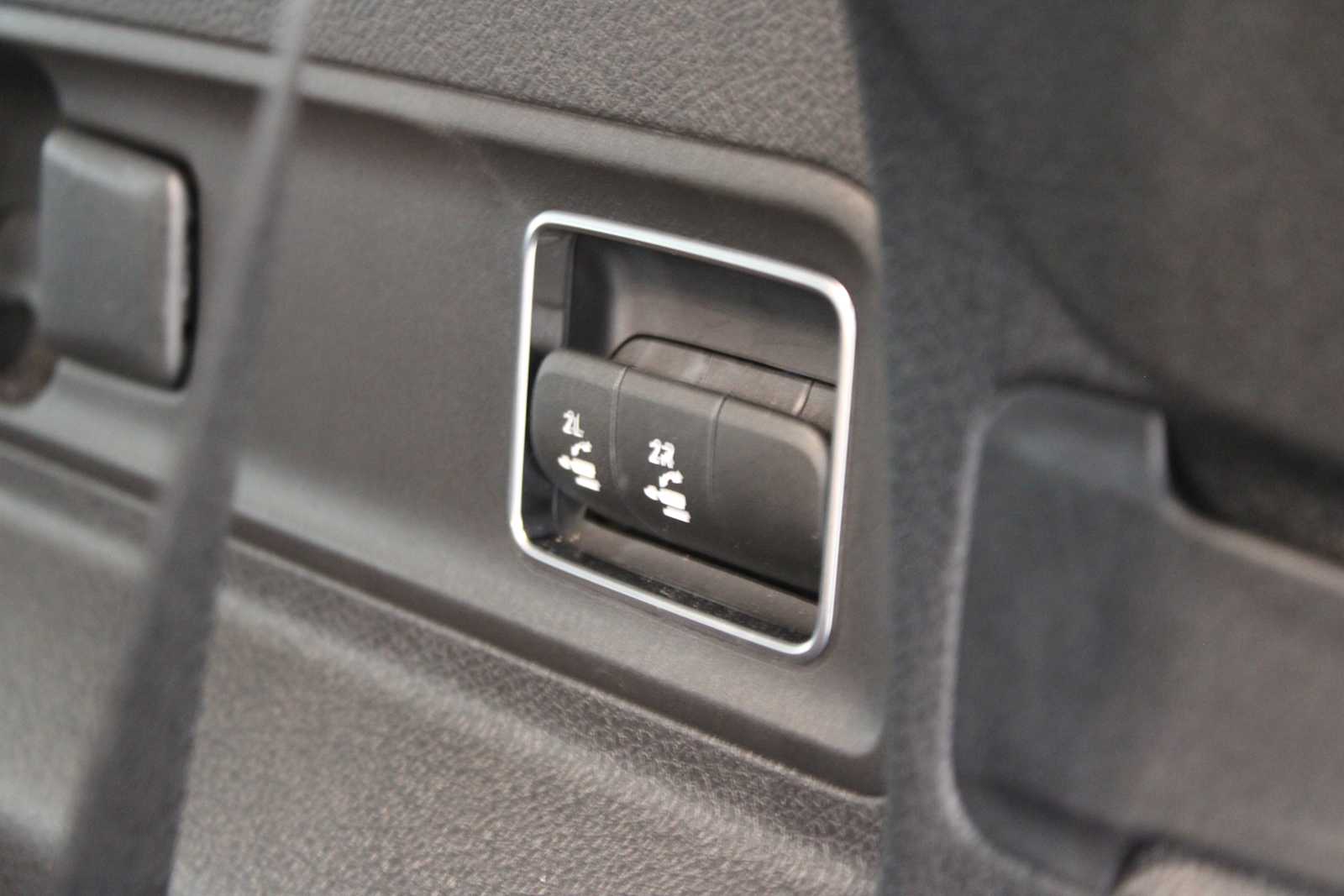used 2024 Mercedes-Benz GLE 350 car, priced at $59,498